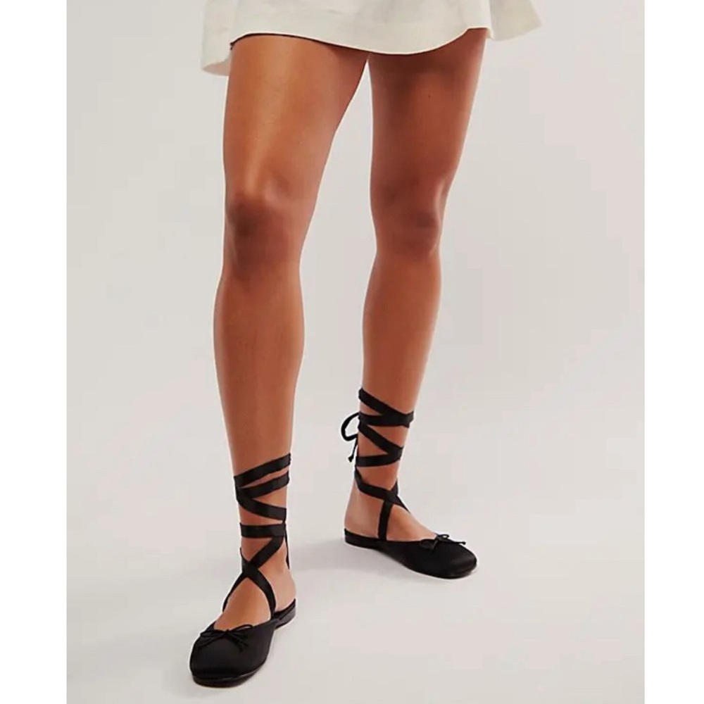 JEFFREY CAMPBELL X FREE PEOPLE SIMONE BLACK WRAP BALLET FLATS